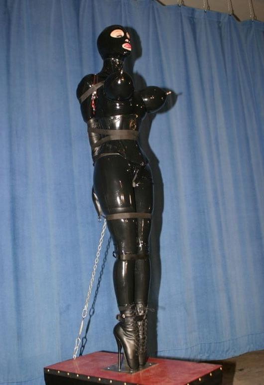 25P Ballet boots, the women are crazy!