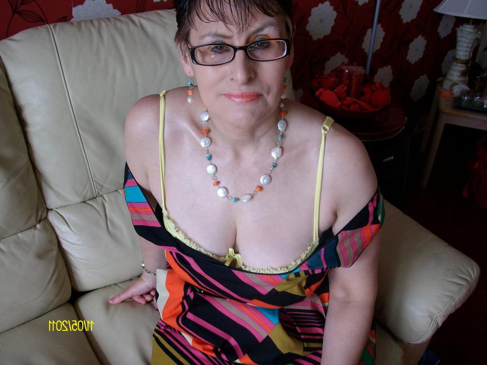 25P 5. Web slut mature Scottish wife
