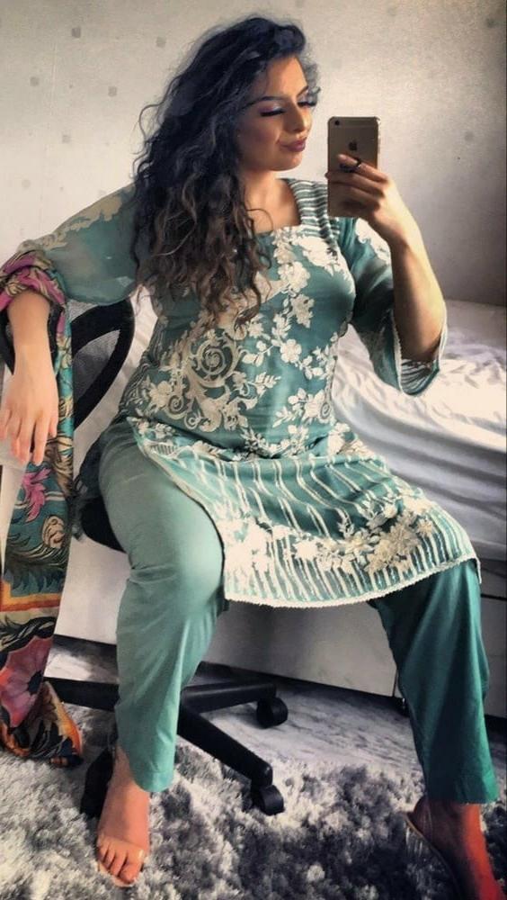 25P Paki Indian bengali hijabi and bollywood fakes collection