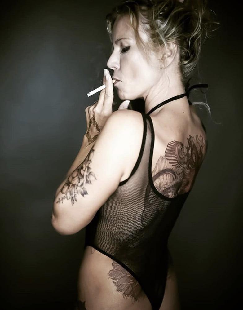 25P Smoking Ladies 22
