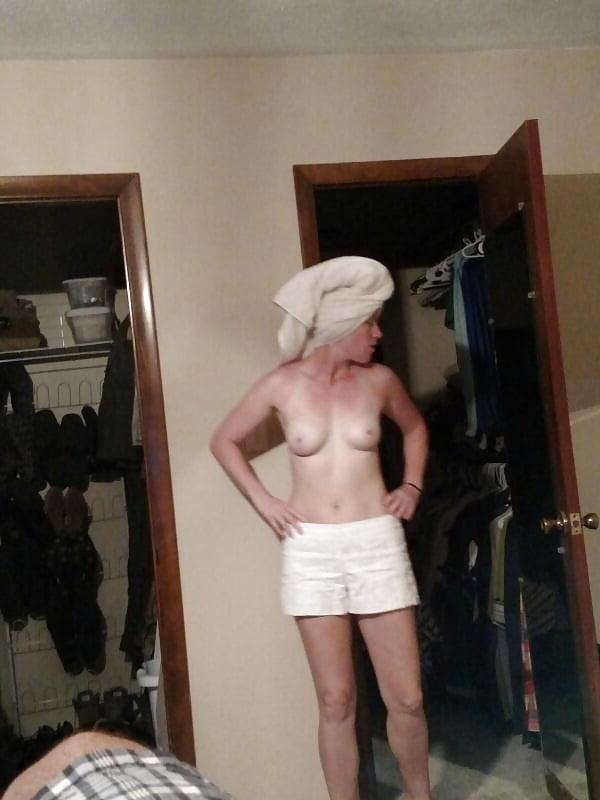 25P Sexy redhead wife Bri - enjoy!