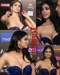 13P Malavika Mohanan sexy indian girl