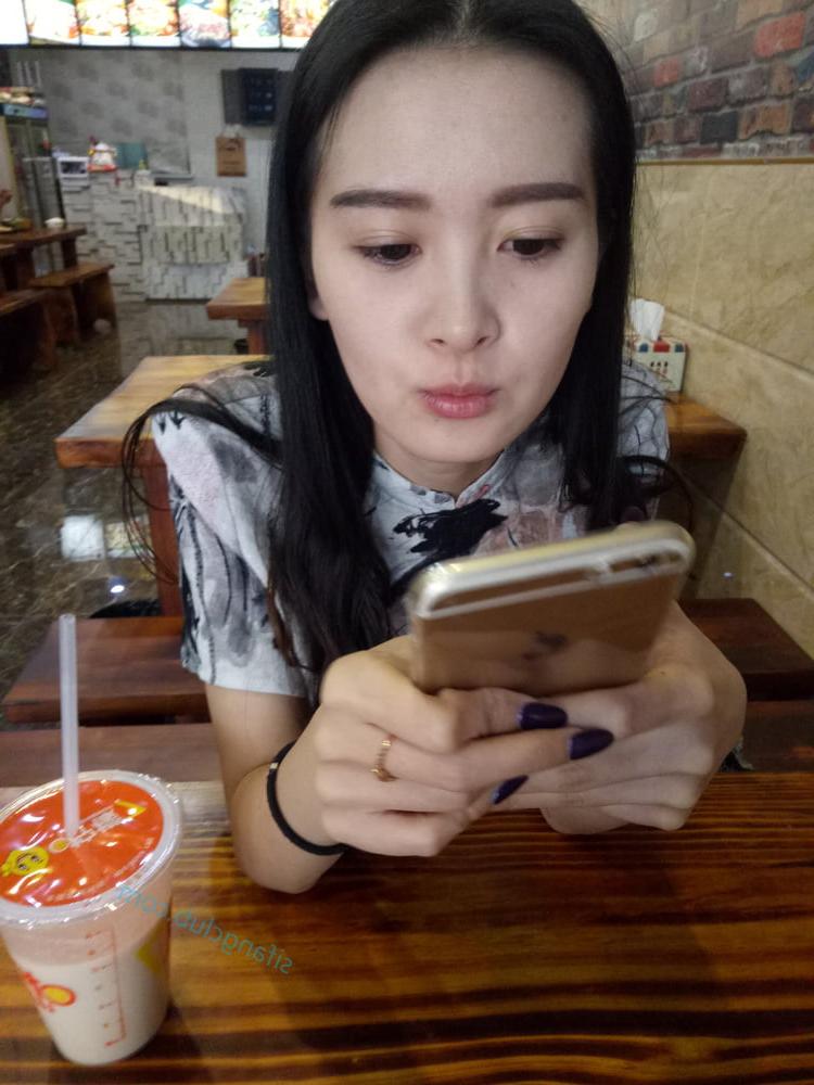25P Exposed Chinese Wife Part 1