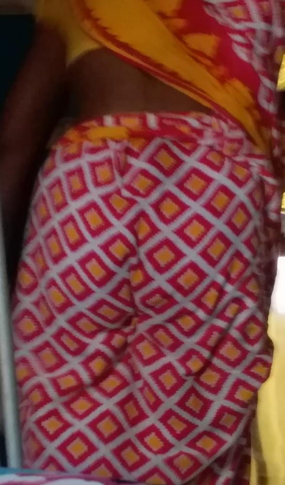 25P Desi ass crack