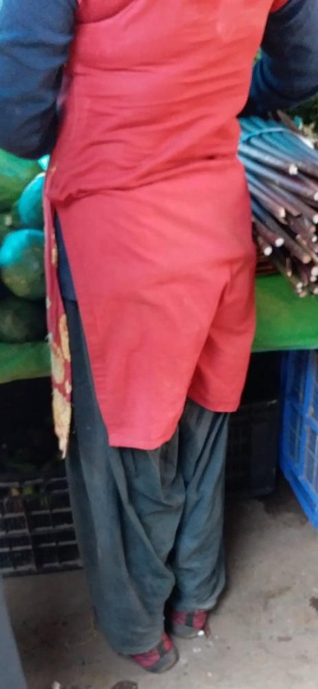 25P Desi ass crack
