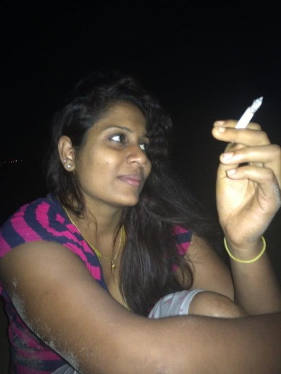 10P Trichy hot girl dharsini private images with husband leaked