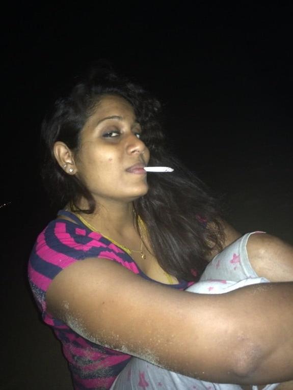 10P Trichy hot girl dharsini private images with husband leaked