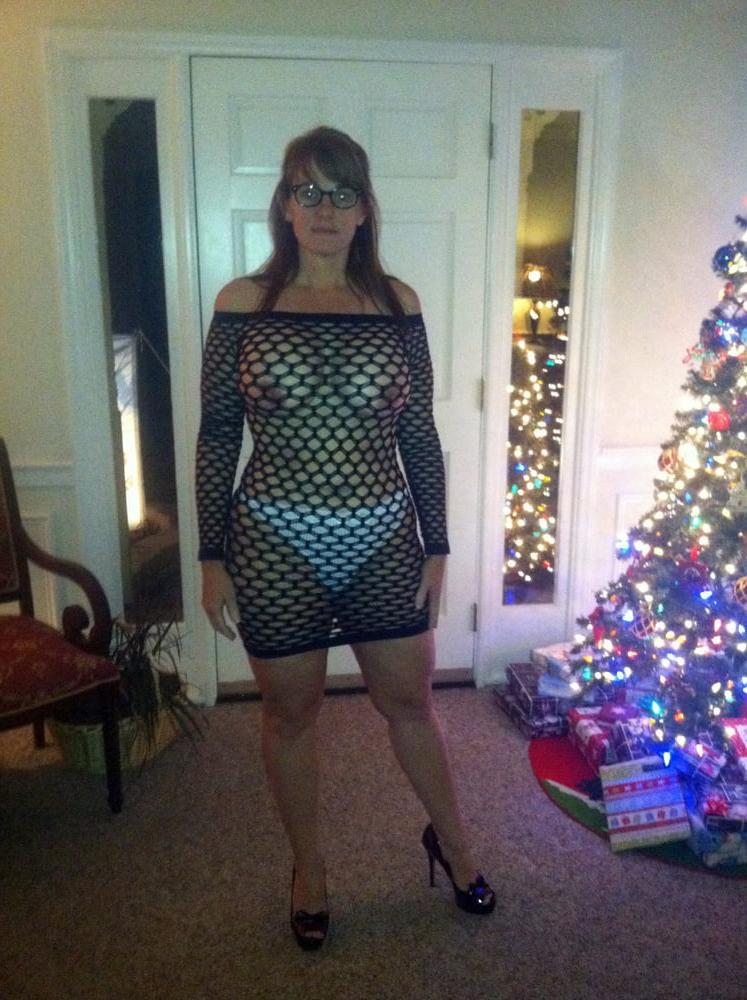 25P Huge Tits Big Ass &amp; Hairy Cunt On Sexy Nerdy MILF Lauren
