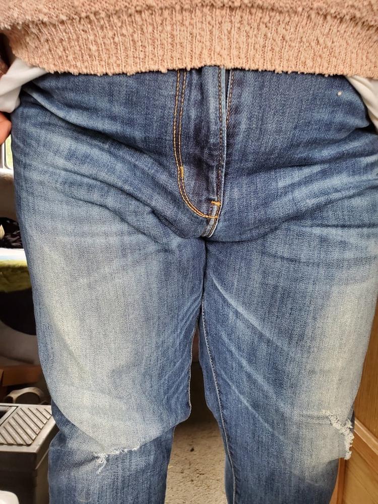 14P Frau zeigt ihre fette Muschi