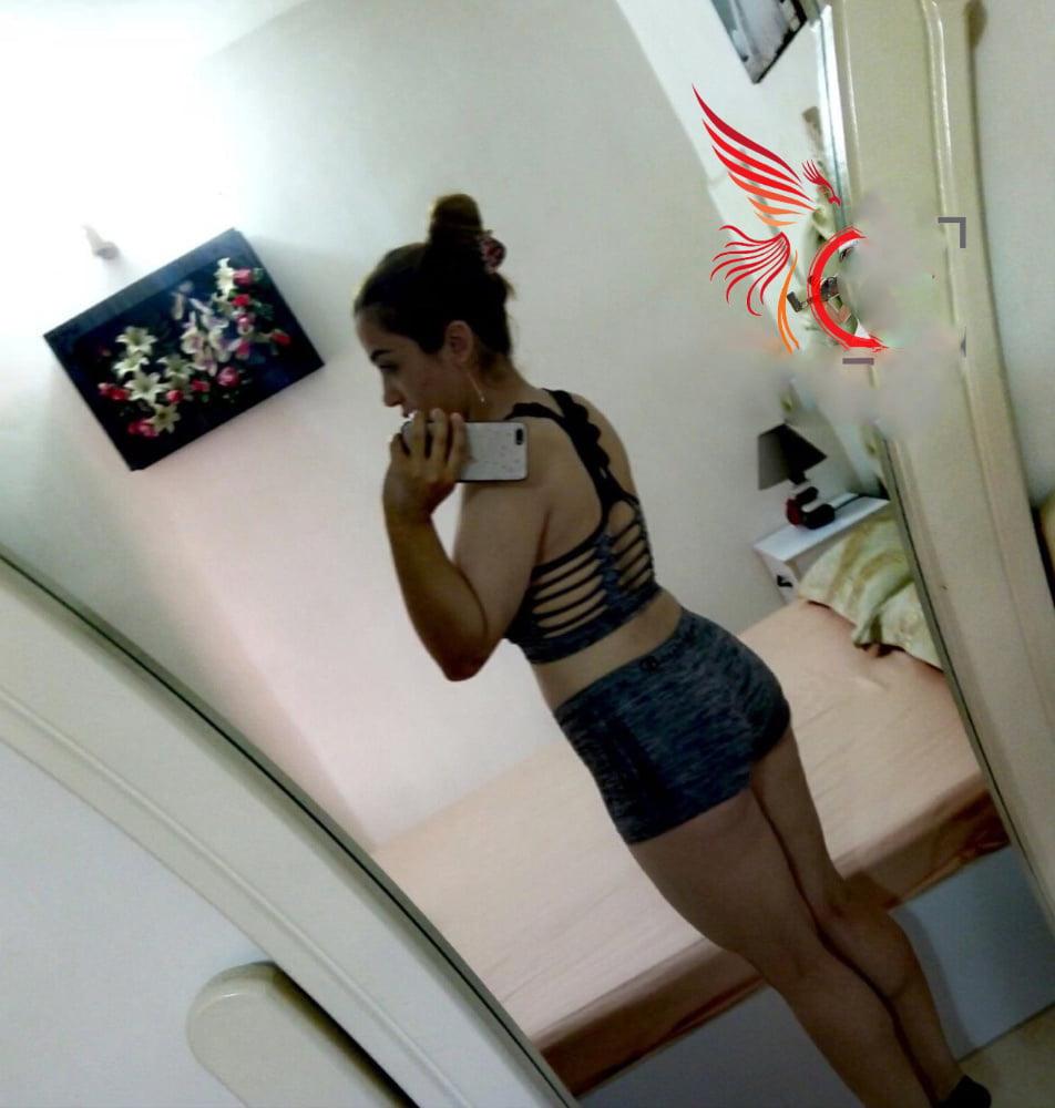 8P Egyptian mature wife naked