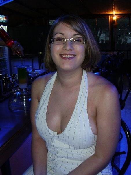 25P Big fucking slut tits BBW chubby wife gf exposed