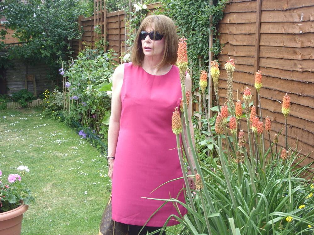 25P 5.English mature wife exposed
