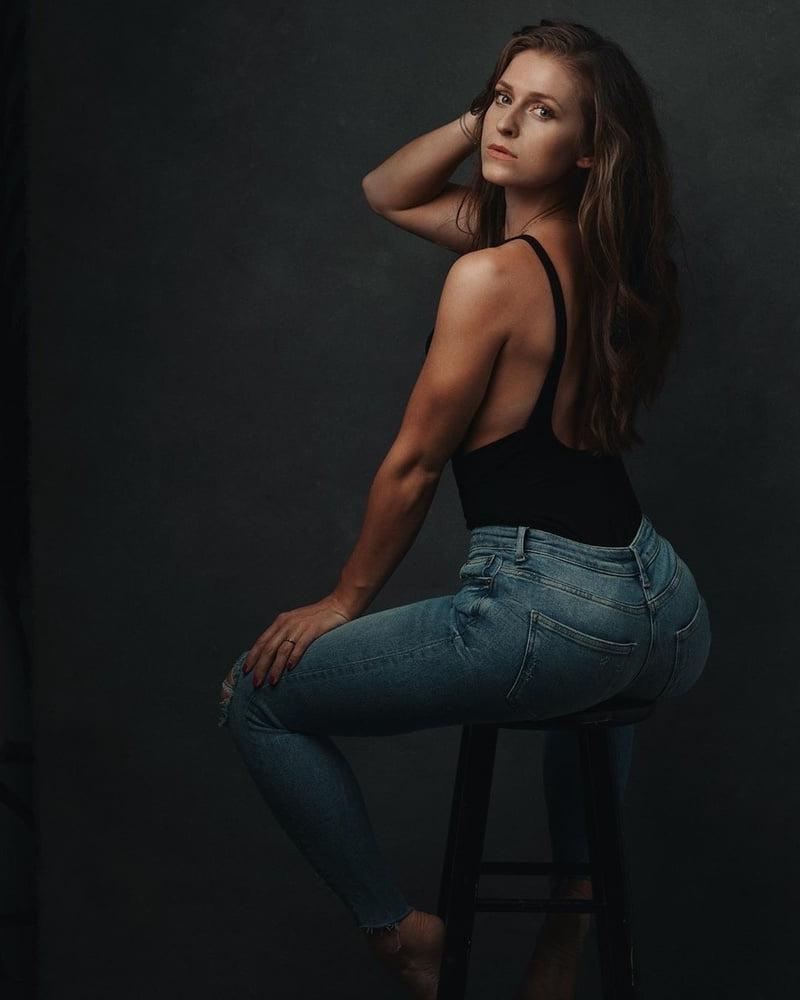25P Fitness Bitch wit a big ass Rebecca