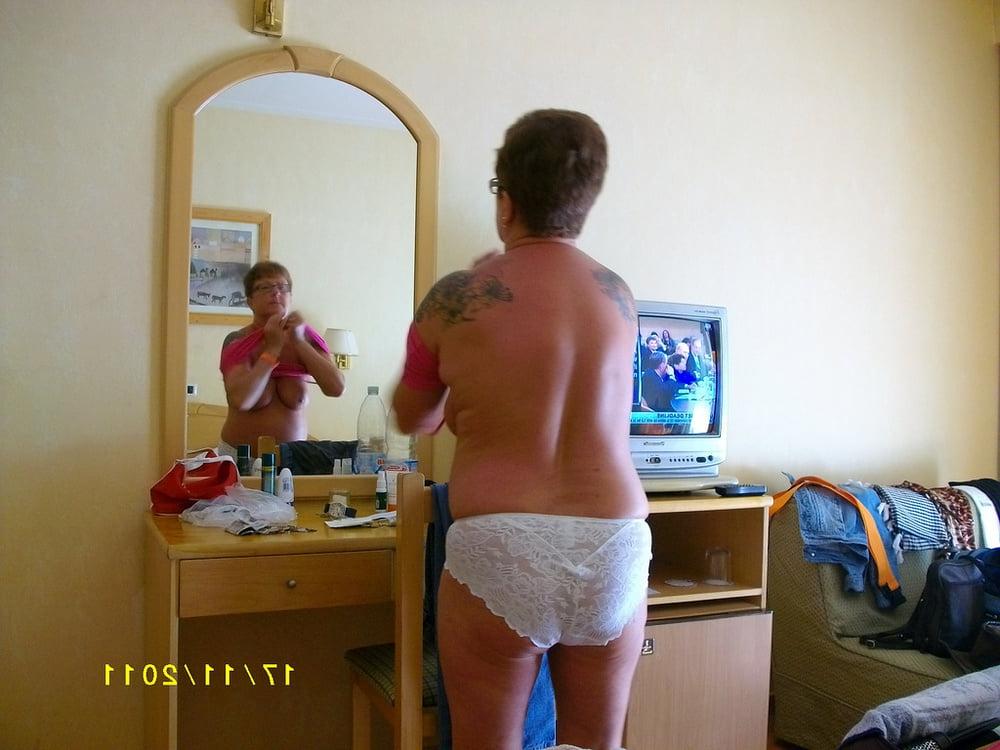 25P 5. Mature UK wife exposed by hubby