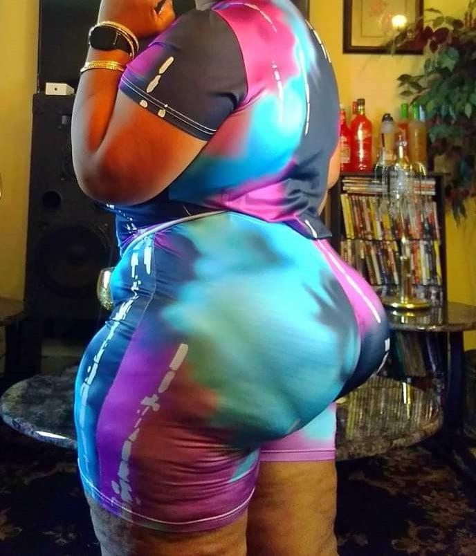 19P Atl bbw rainbow ass!