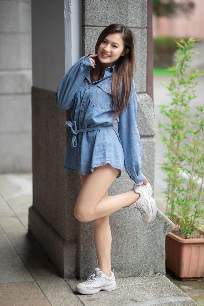 14P Slim Chinese Wife in Pantyhose
