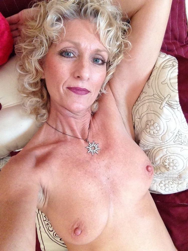 25P Naughty Cougars And Moms Mix #2 - Crazy Greg