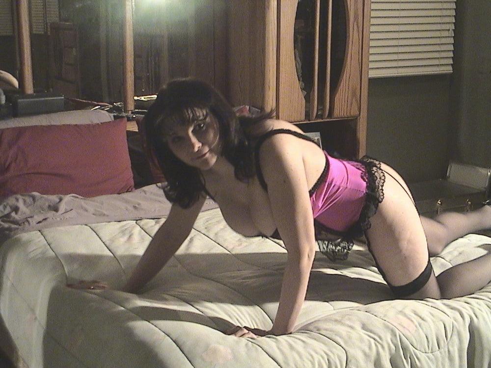 25P Sexy Whore Wife Ready for her Lover