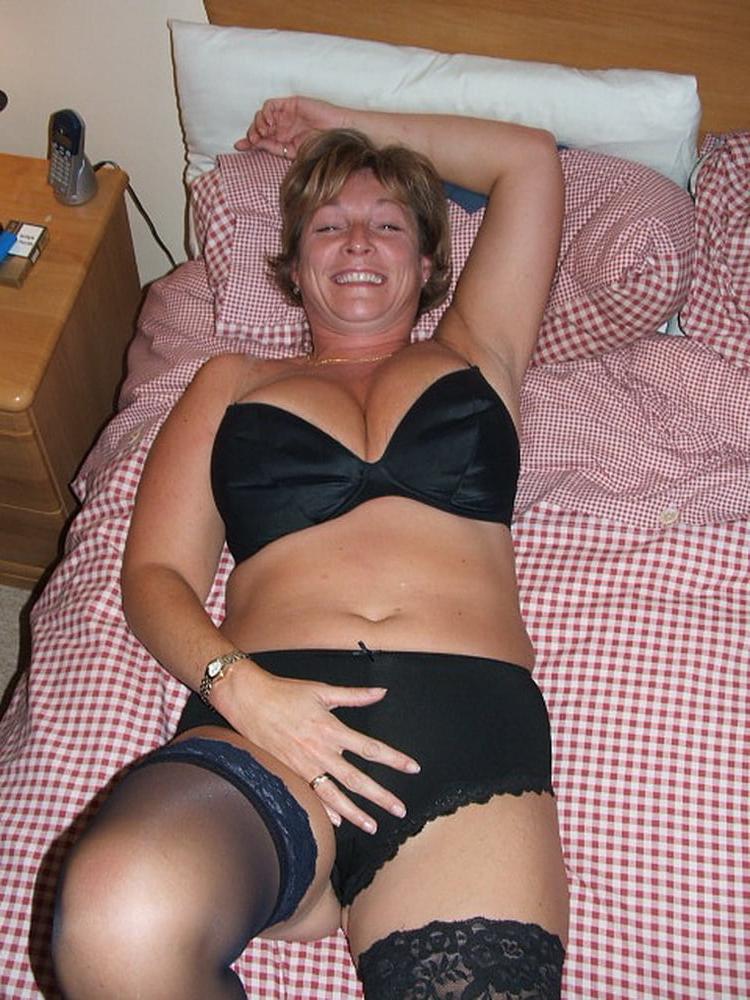 25P UK Wife A