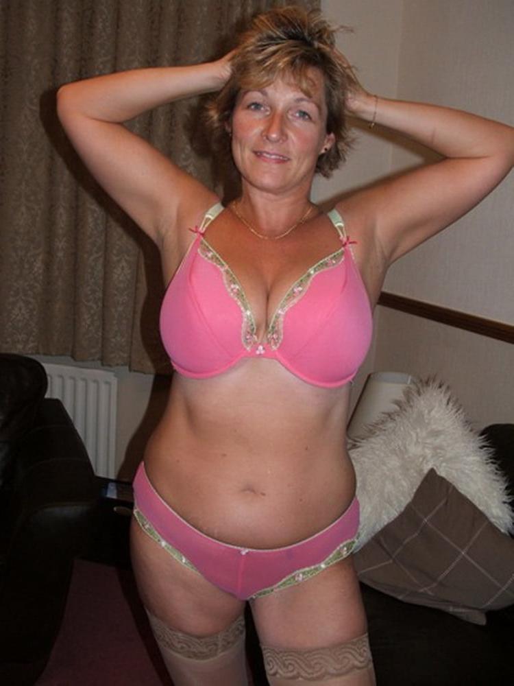 25P UK Wife A