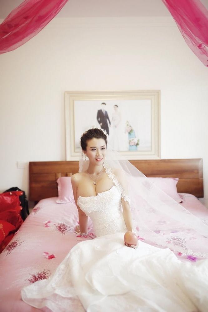 25P Hot sexy Chinese wife after married cheating on her husband