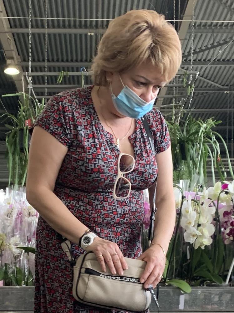 19P Upskirt granny in garden
