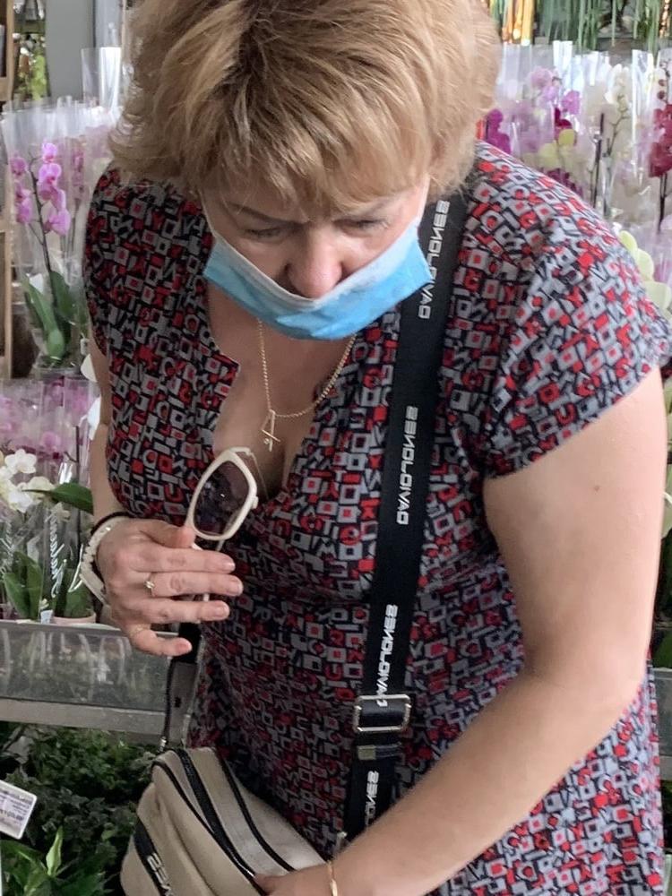 19P Upskirt granny in garden