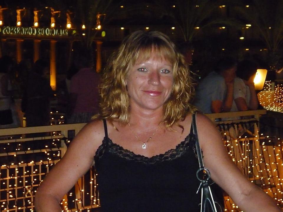 14P UK wife M