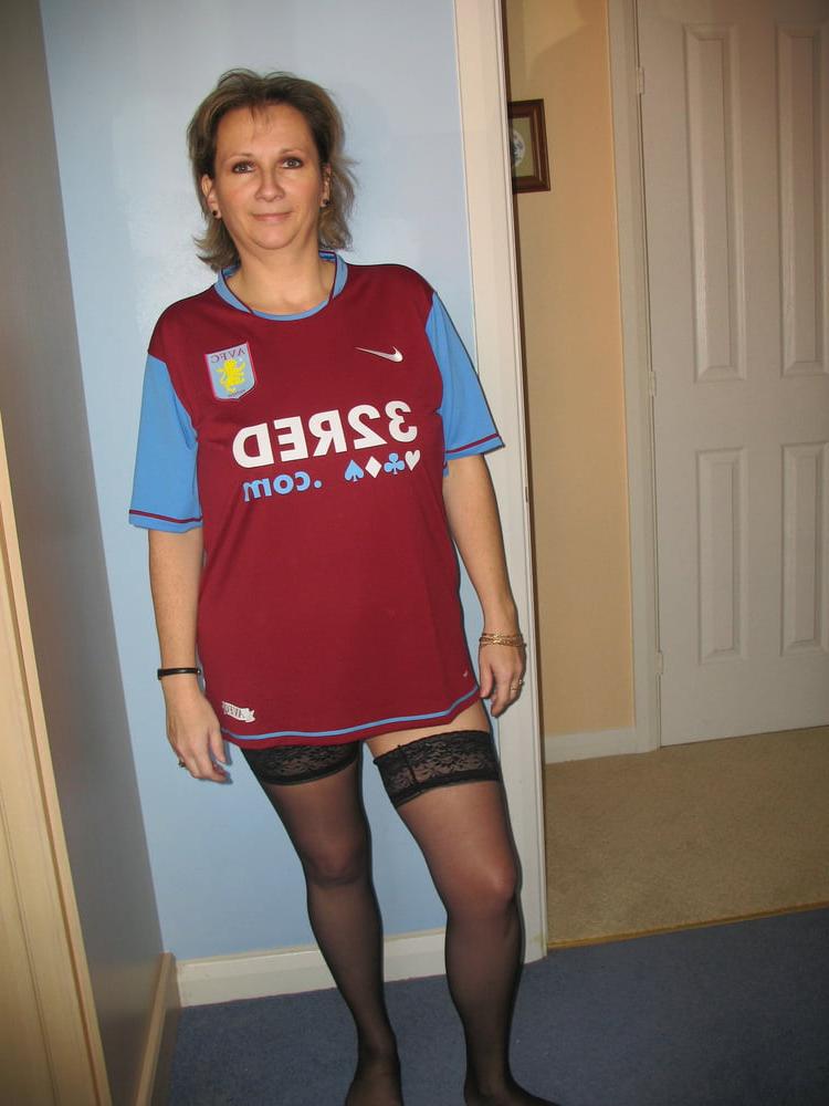14P UK wife with no idea 33