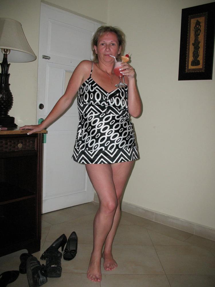 14P UK wife with no idea 33