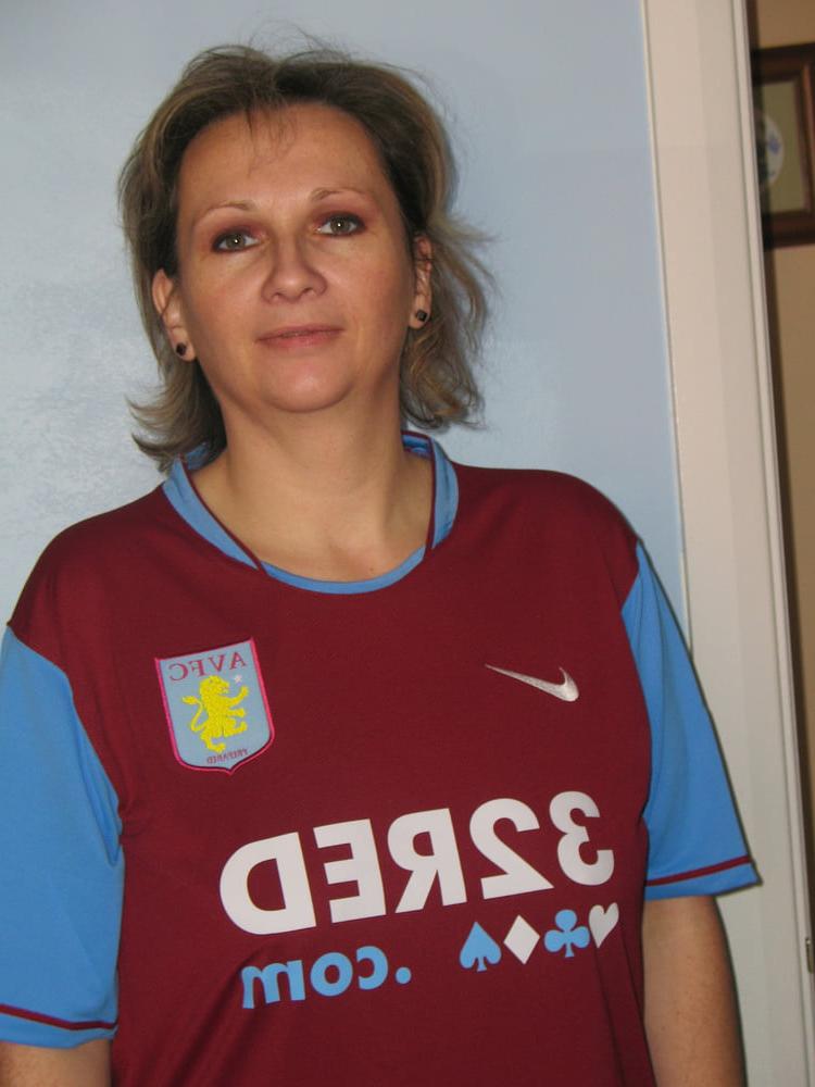 14P UK wife with no idea 33