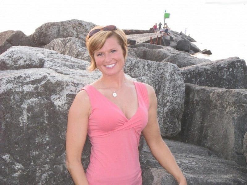 25P My favorite MILFs: Adrienne - slim wife small tits