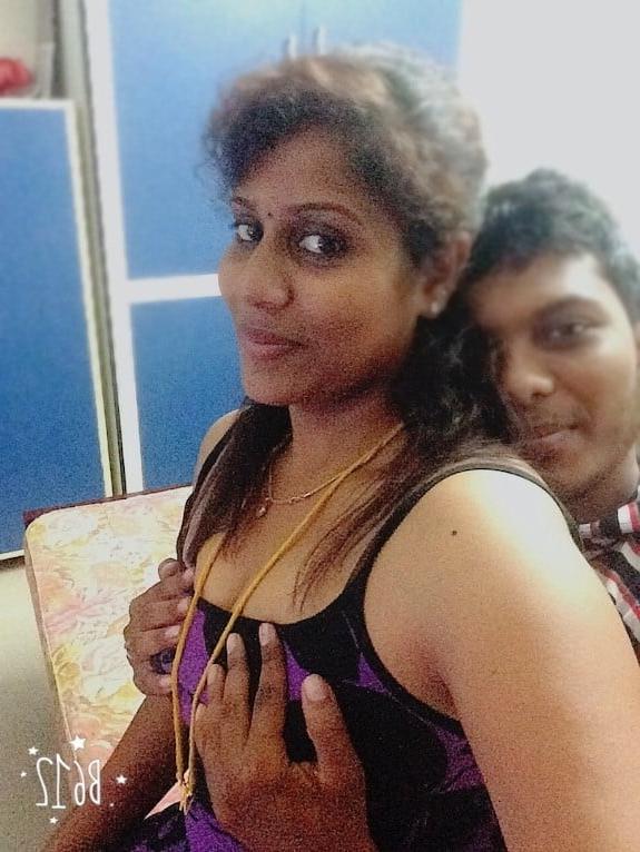 10P Trichy hot girl dharsini private images with husband leaked