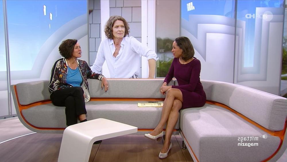 25P German TV Milf Jana Pareigis