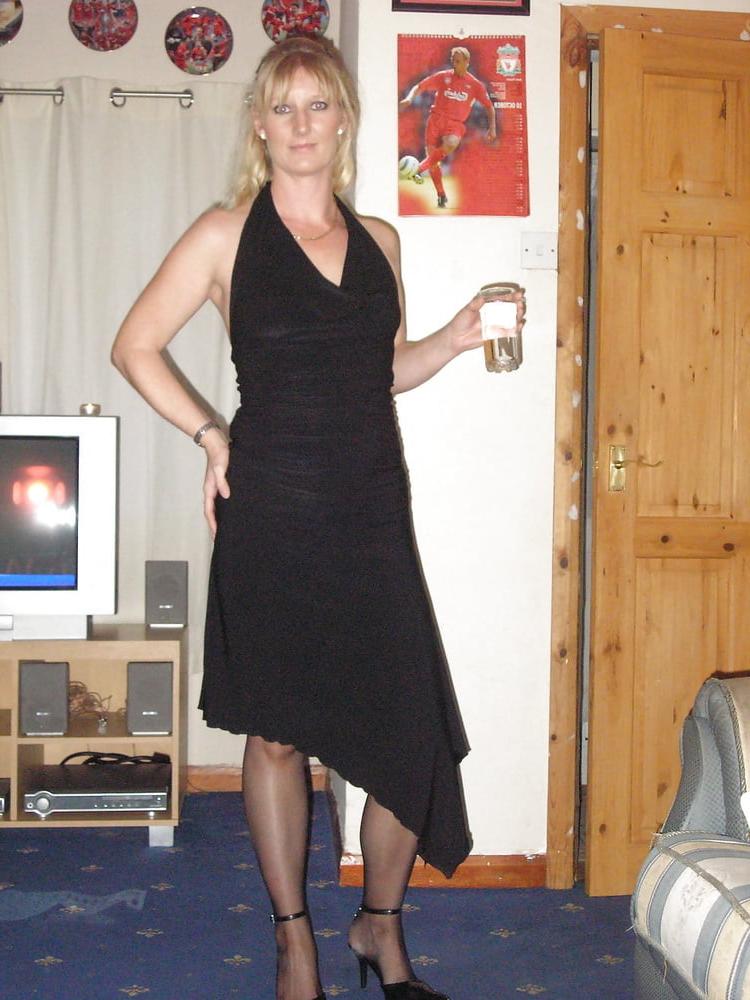 25P Beautiful amateur wife 02