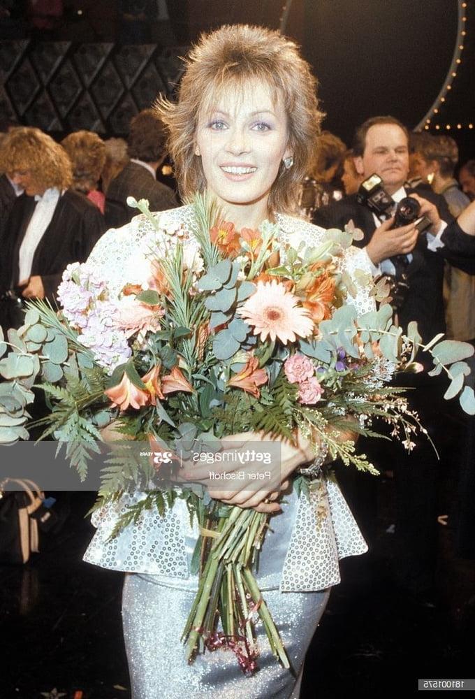 25P Ingrid Peters - german 80's singer