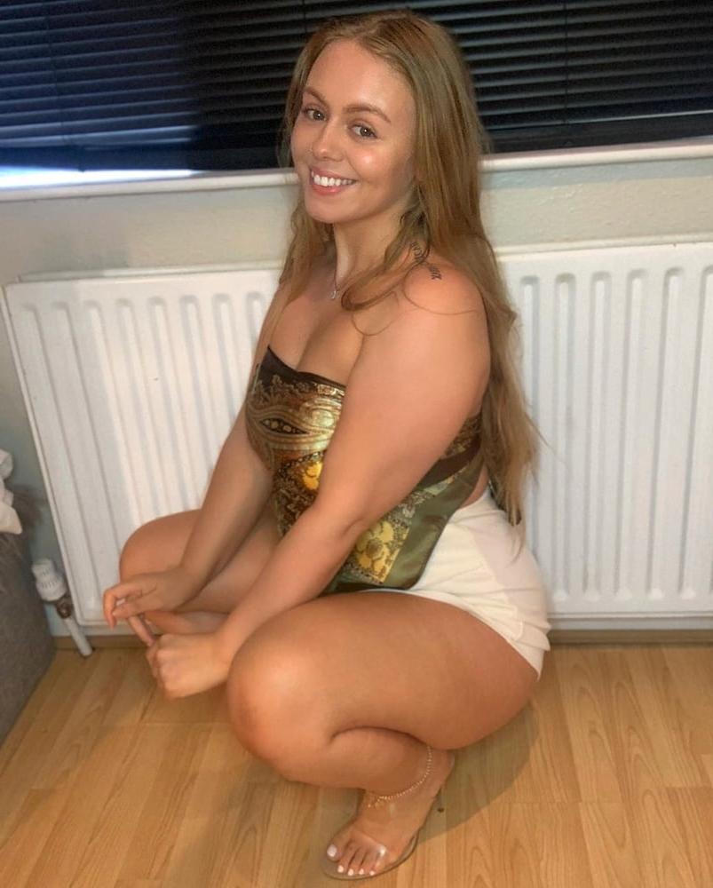 25P Sexy British Sluts Big Tits Big Ass Big Lips