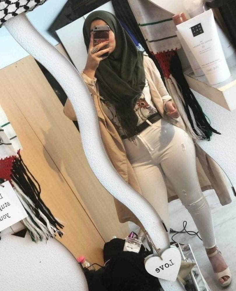 25P ARAB AMATEUR MUSLIM BEURETTE HIJAB BNAT BIG ASS VOL.59