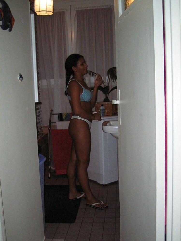 25P Angelina beautiful wife