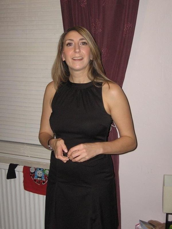 23P UK Wife M