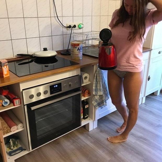 25P Hot german hausfrau