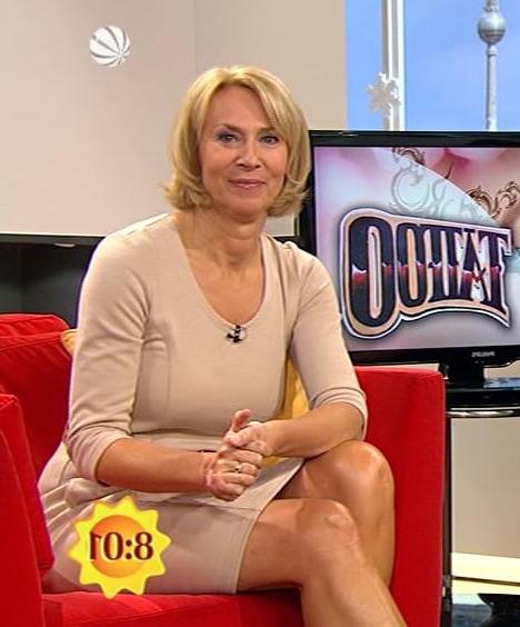 25P German TV Milf Gaby Papenburg