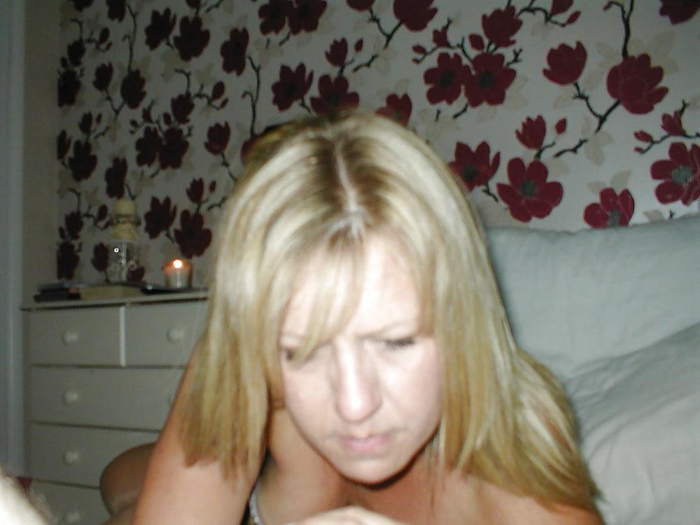 25P UK wife S
