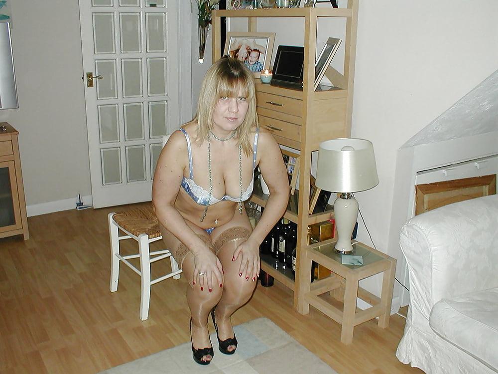 25P UK wife S