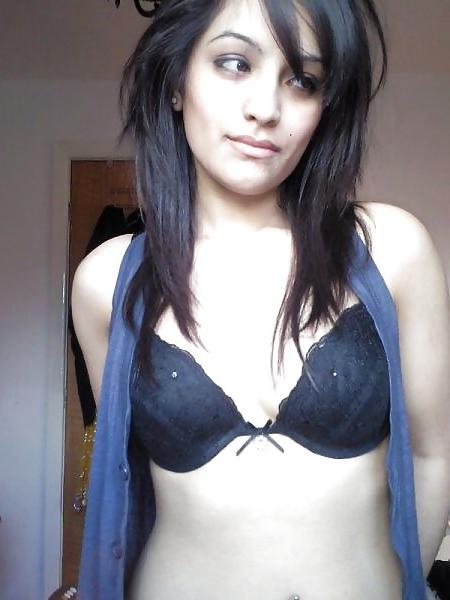 9P Indian and Pakistani Hotties