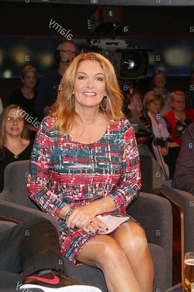 25P German TV Milf Bettina Tietjen