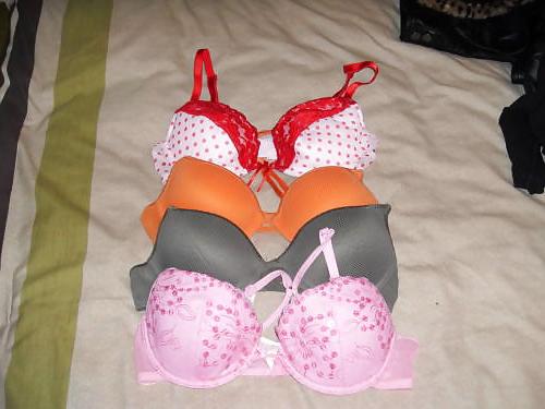 25P Teen bras only used A Cups