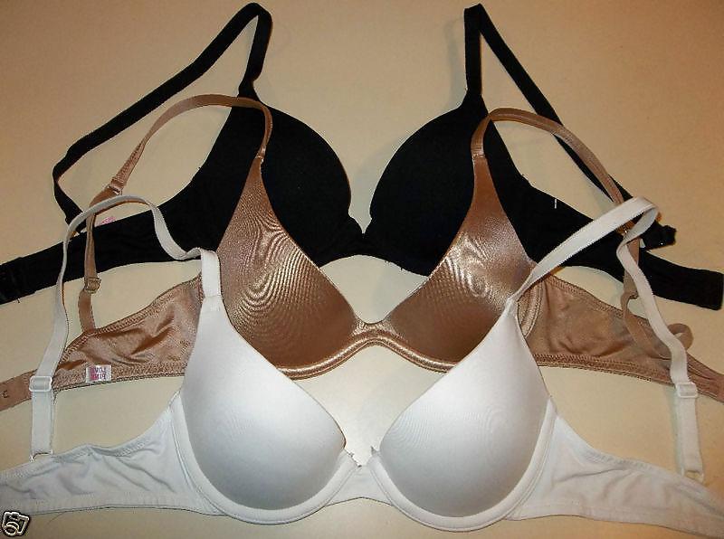 25P Teen bras only used A Cups