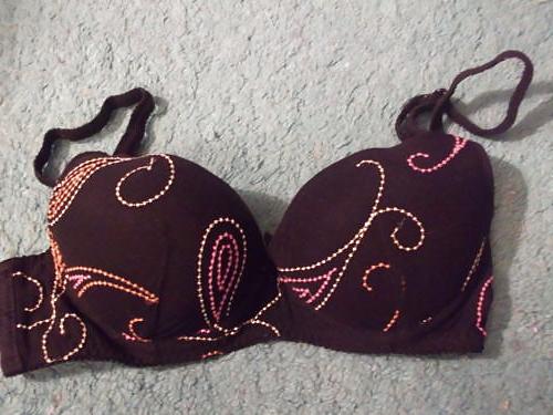 25P Teen bras only used A Cups