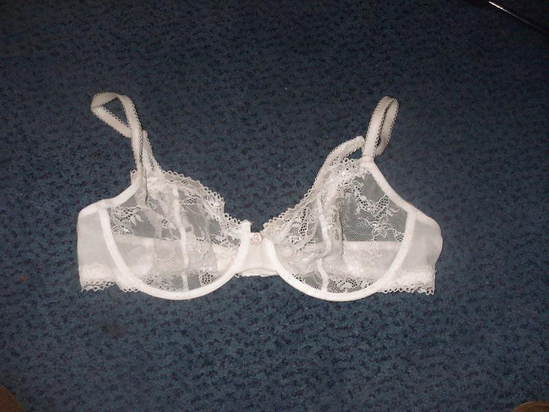 25P Teen bras only used A Cups